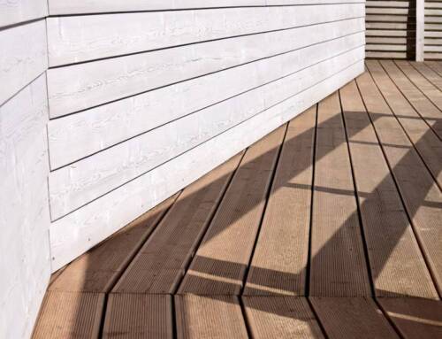 How to Clean a Wooden Deck Before Staining