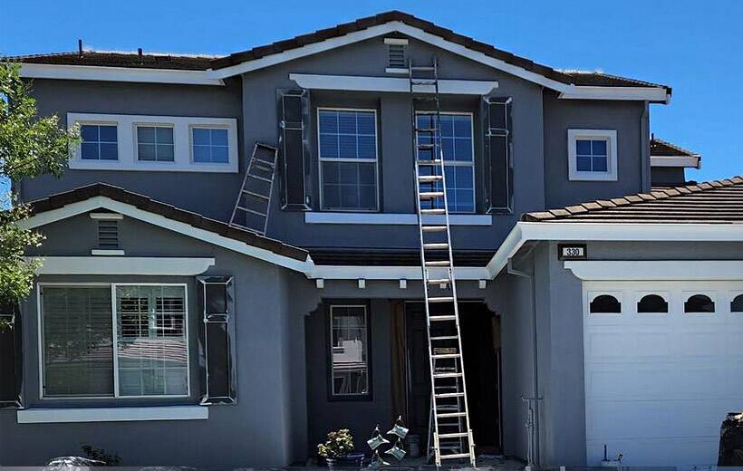 latex vs. oil-based paint: which Is best for exterior painting?